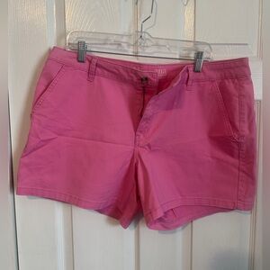 a.n.a Vibrant Pink Women's mid-rise midi short 5” inseam new w/o tag